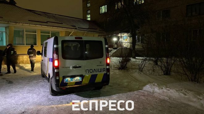 На входе в больницу в Киеве застрелился мужчина (ФОТО)