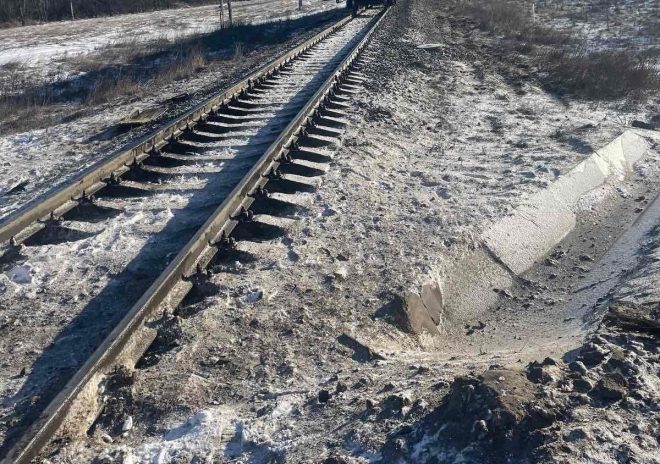 Самоубийство на железной дороге: в Одессе едущий поезд «обезглавил» мужчину (ФОТО)