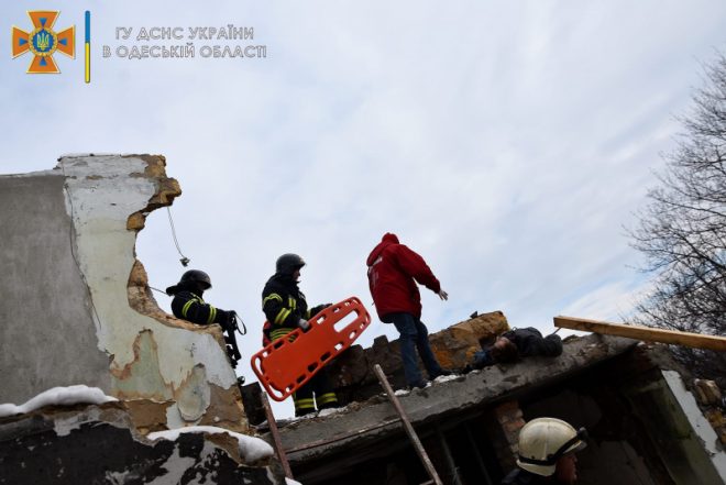 В Одессе обвалилась стена: один погибший пострадали 2 человека (ФОТО, ВИДЕО)