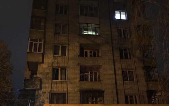Во Львове юный пациент выпал из окна больницы: парня не удалось спасти (ВИДЕО)
