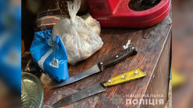 Жительница Каменского вызвала полицию после убийства соседа (ФОТО)
