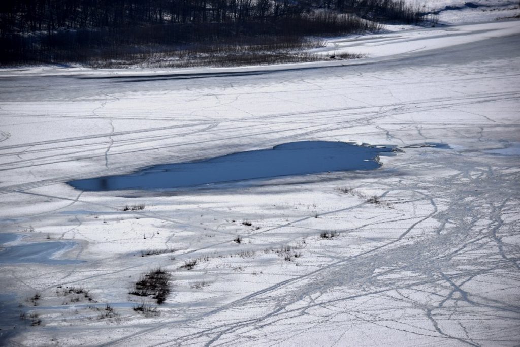 В Мелитополе под лёд провалилась девочка-подросток (ФОТО, ВИДЕО)