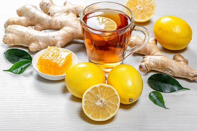 Вот почему нельзя пить чай с лимоном каждый день: мнение врачей