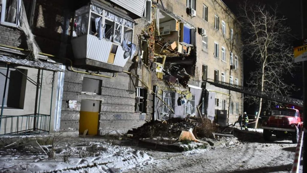 Взрыв в жилом доме в Запорожье: очевидцы рассказали подробности