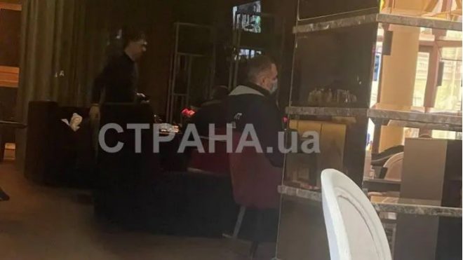 СМИ: заболевшего COVID-19  Кличко заметили в ресторане (ФОТО, ВИДЕО)