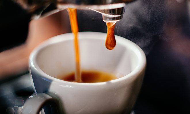 В Украину завезли опасный сироп Monin для кофе: может вызывать анафилактический шок