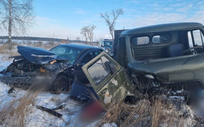 В Киевской области в ДТП попал УАЗ: пассажир вылетел через стекло и погиб (ФОТО)