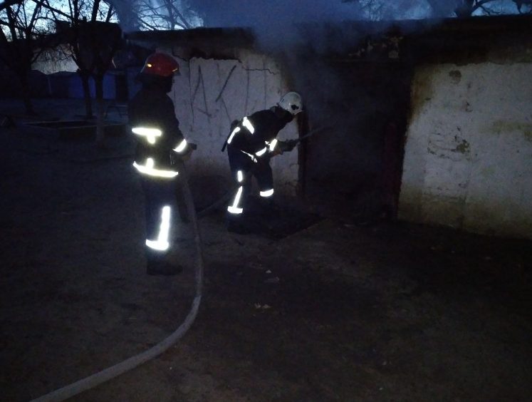 В Одесской области сгорела постройка коммунальщиков: на месте ЧП нашли труп (ФОТО)