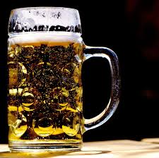 Пиво сильно ослабляет здоровье мужчин – врач