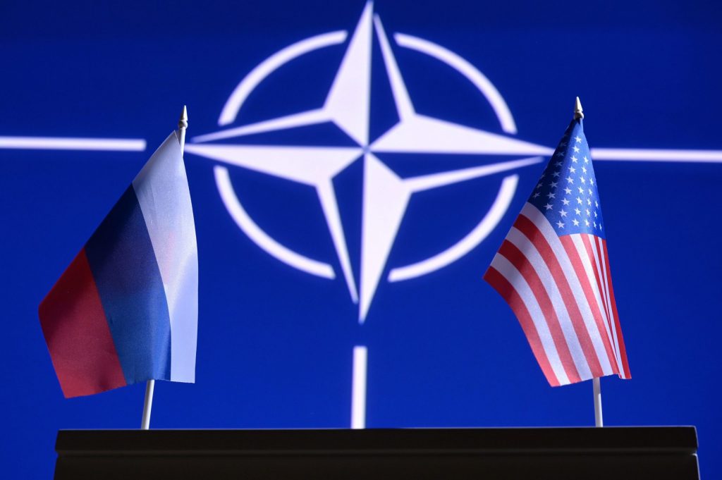 НАТО и РФ обсудили «гарантии безопасности»: есть риск конфликта в Европе