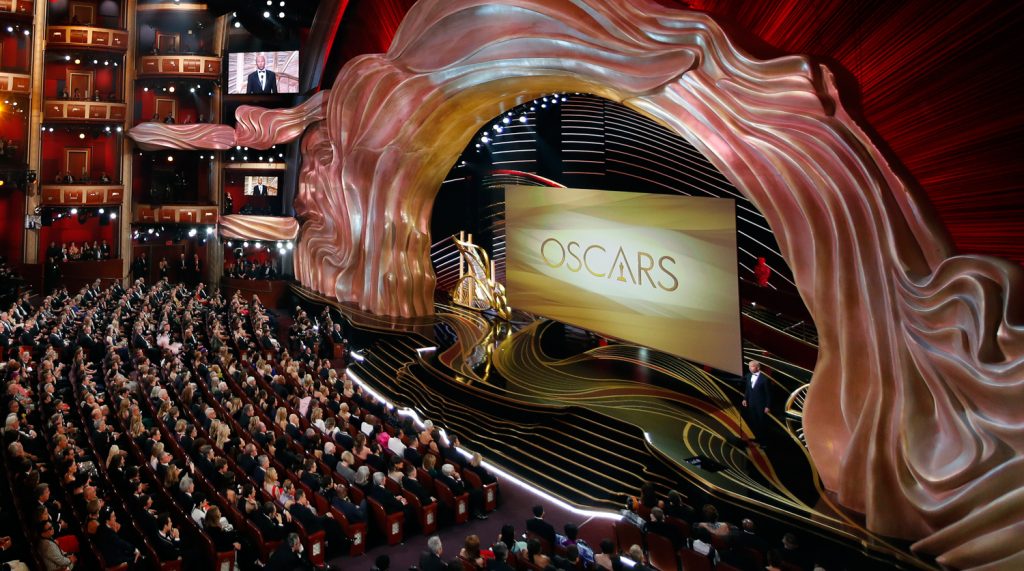 Церемония Оскар впервые за три года пройдет с ведущим