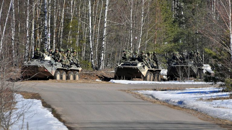 «Союзная решимость-2022»: войска РФ и Беларуси приступили к боевому слаживанию