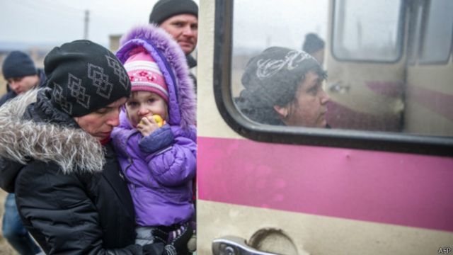 В «ДНР» объявили массовую эвакуацию населения ОРДО в РФ (ВИДЕО)