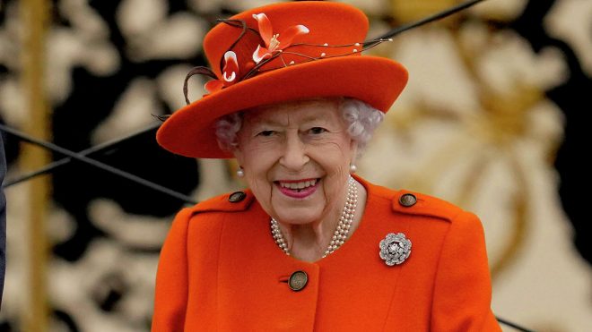 Королева Елизавета II заразилась коронавирусом