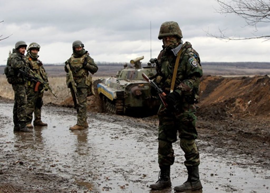 Почти половина украинцев готовы бороться в случае вторжения &#8211; соцопрос 