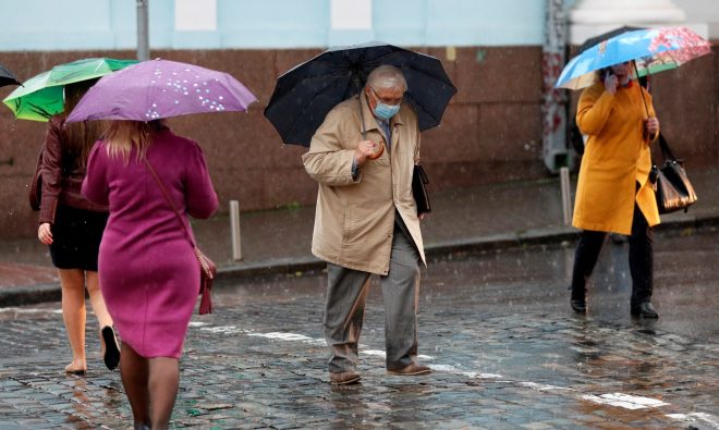 Сильный ветер и дождь: В Киеве резко изменится погода