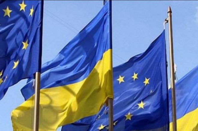«Stand with Ukraine»: в 25 городах Европы пройдут акции в поддержку Украины