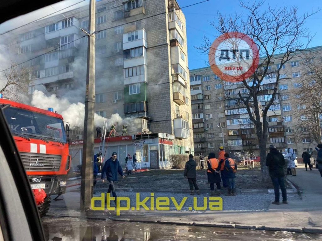 В Киеве горела многоэтажка (ФОТО)