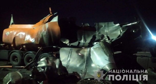 В Полтавской области взрывом разорвало бензовоз, водитель погиб (ФОТО)