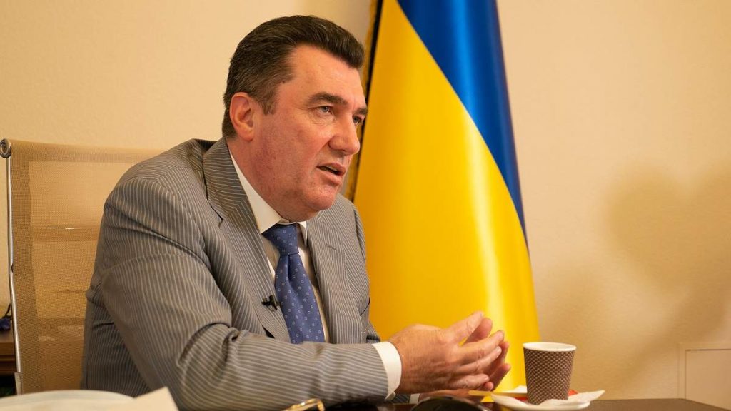 Данилов о военном положении в Украине: можем ввести мгновенно