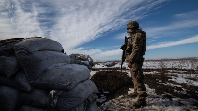 Политолог дал прогноз по развитию конфликта на Донбассе