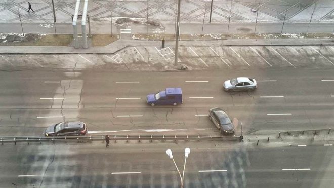 В Днепре такси врезалось в Toyota: появилось видео неудачного разворота авто (ФОТО, ВИДЕО)