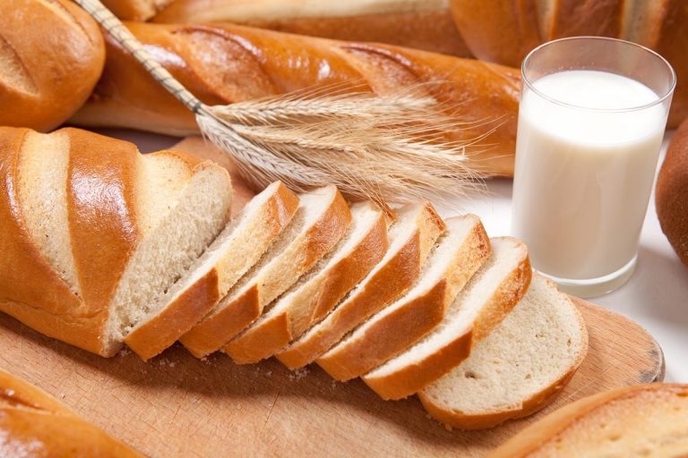Ситуация с «молочкой» и хлебом в Украине сложная – эксперт