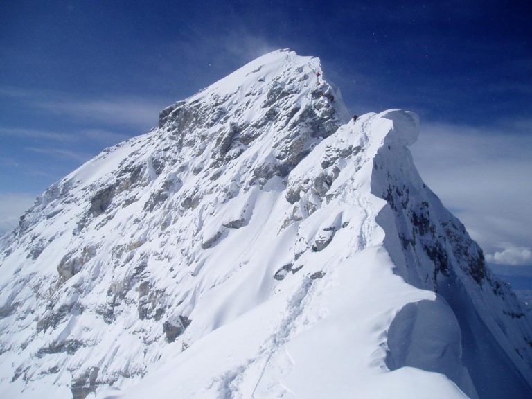На Эвересте за 25 лет растаял ледник, который формировался около 2000 лет