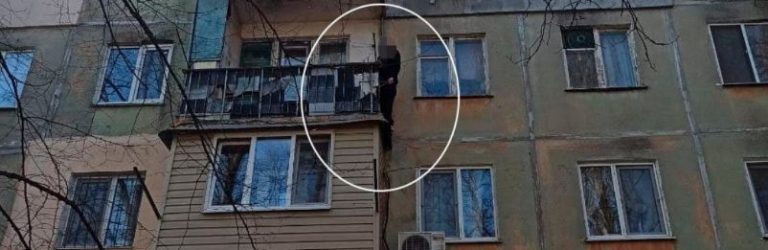 Грабитель в Одессе застрял на балконе: патрульные его спасли (ФОТО)