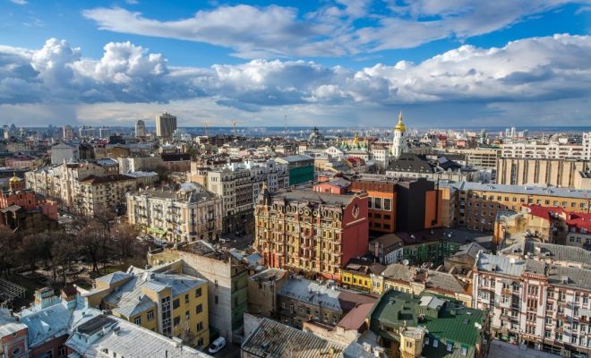 Политолог прокомментировал возобновление в Киеве работы райсоветов