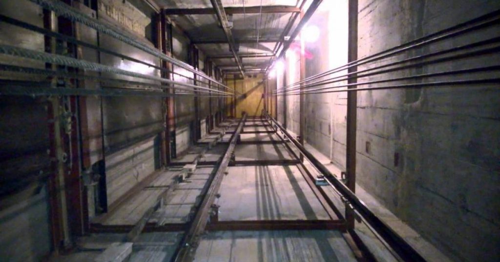 Под Днепром в больнице мужчина погиб в шахте лифта