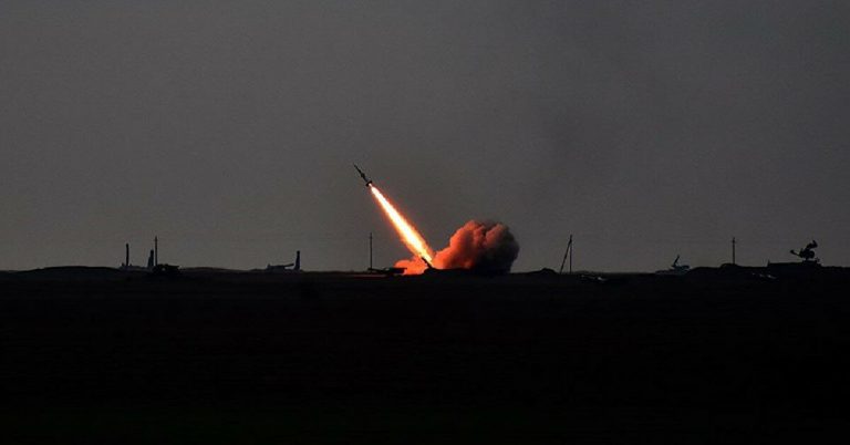Атака оккупантов в Днепре: ударили ракетами по воинской части