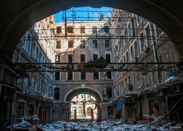 Из-за атак войск РФ в Украине остались без света 1400 городов и сел