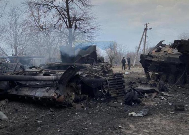 Украинские военные почти полностью уничтожили элитную танковую армию РФ (ВИДЕО)