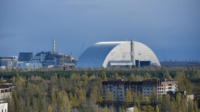 Персонал Чернобыльской АЭС находится там уже 10 сутки, люди истощены – мэр Славутича