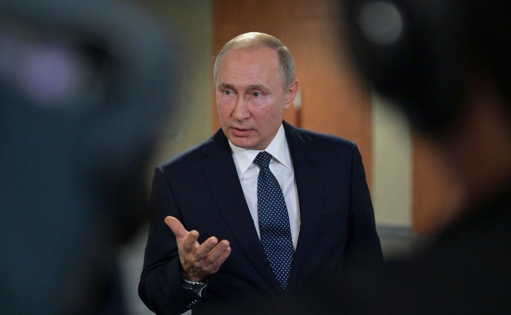 В РФ многие недовольны политикой Путина и его попытками сделать из целой страны изгоя – Кристина Квин