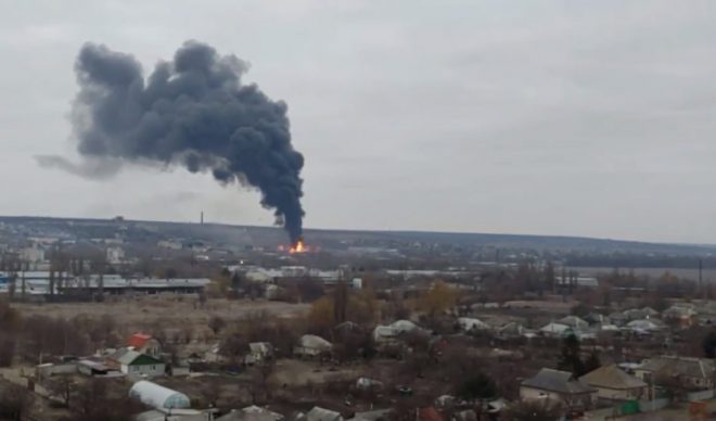 В оккупированом Луганске горит нефтебаза (ФОТО, ВИДЕО)