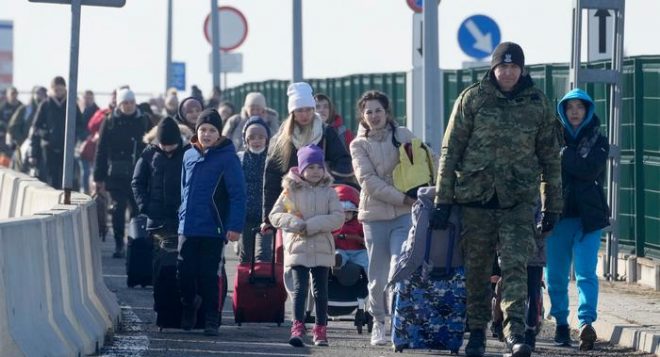 В каких странах украинским беженцам в 2023 году увеличили выплаты: список