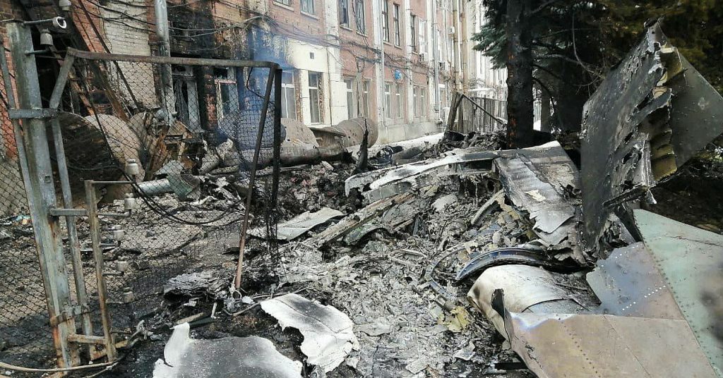 Российские оккупанты уничтожают склады с продуктами &#8211; Луганская ОВА