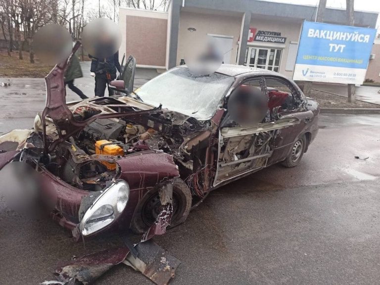 Под Киевом войска РФ обстреляли авто с людьми: погибли мужчина и женщина (ФОТО)