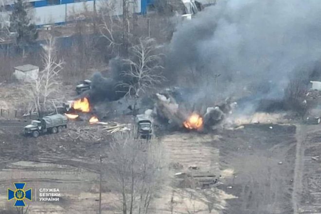 В Киевской области уничтожили вражескую колонну благодаря украинским гражданам (ФОТО)