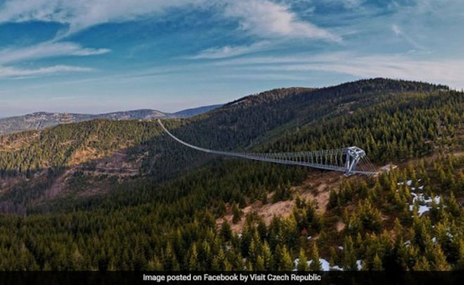 В Чехии для туристов открылся самый длинный навесной мост