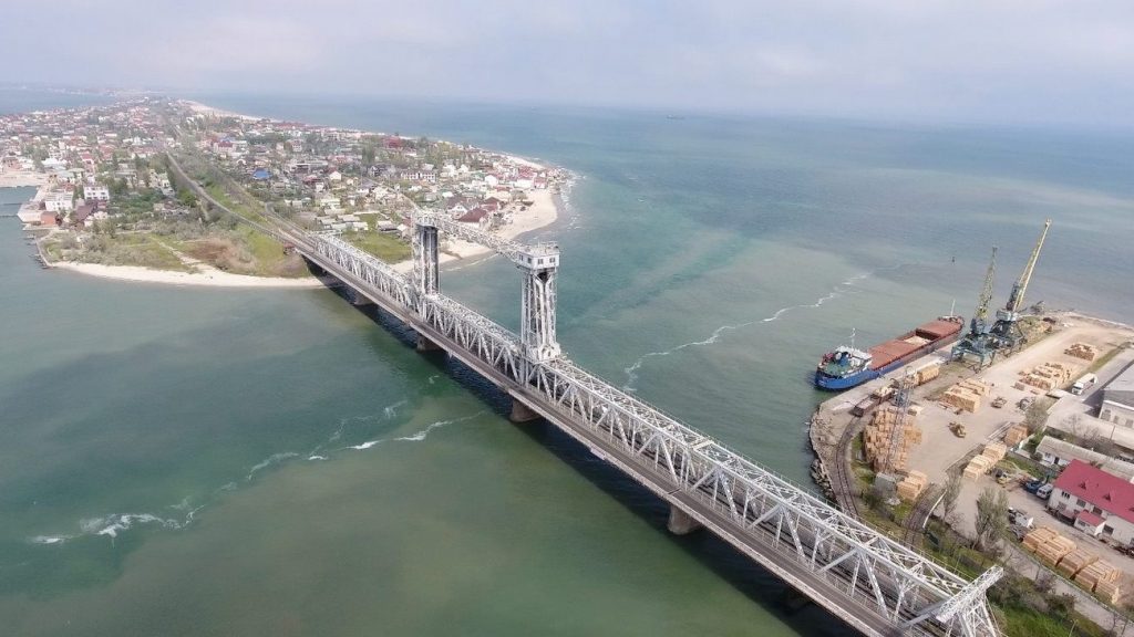 Мост через Днестровский лиман вновь подвергся ракетным ударам