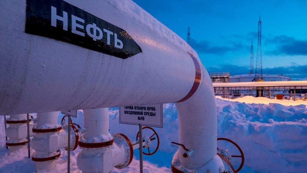 Страны ЕС не договорились об эмбарго на российскую нефть — Reuters
