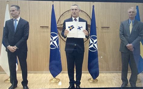 Швеция и Финляндия официально подали заявки на встуаление в НАТО
