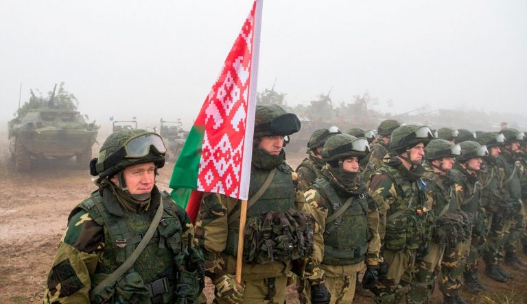 Армия Беларуси начала мобилизационные учения на границе с Украиной
