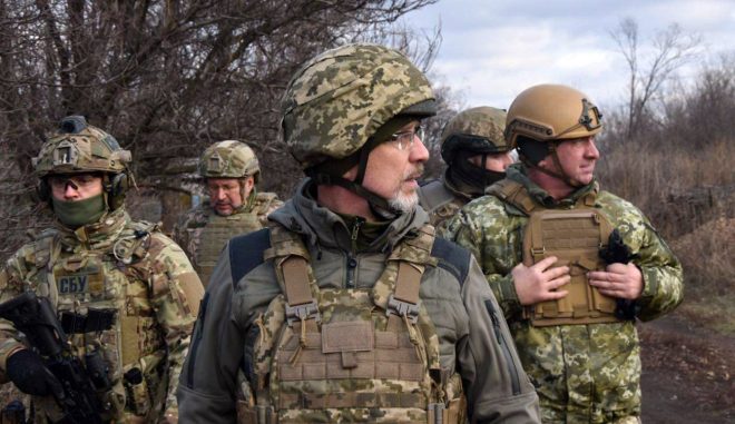 Украина будет возвращать Крым военным путем – Резников