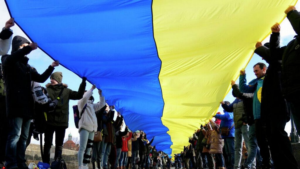 Большинство украинцев настаивают на полном восстановлении территориальной целостности страны – соцопрос