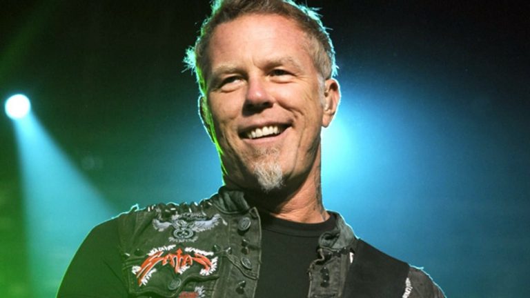 Фронтмен Metallica разводится спустя 25 лет брака