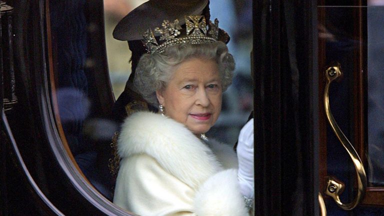 Британцы поедут прощаться с Елизаветой II: В Лондоне прогнозируют транспортный коллапс